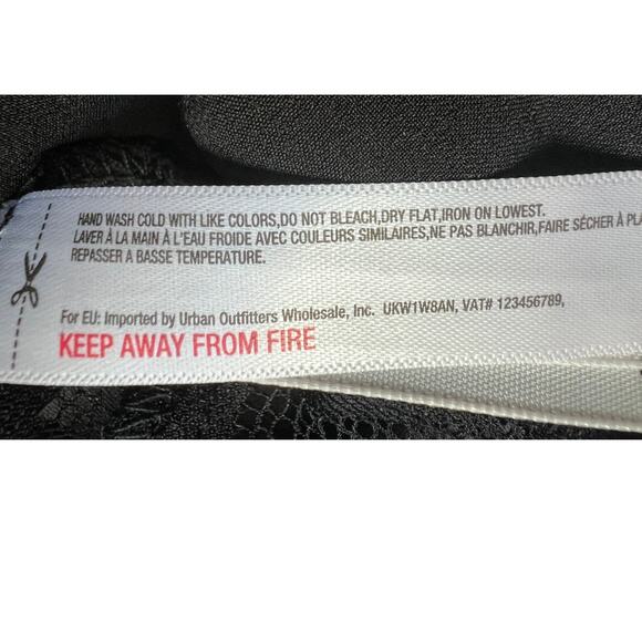 FLORA NIKROOZ WOMENS XSMALL GABBY SATIN LACE CHEMISE NIGHTGOWN BLACK NEW - Picture 11 of 13